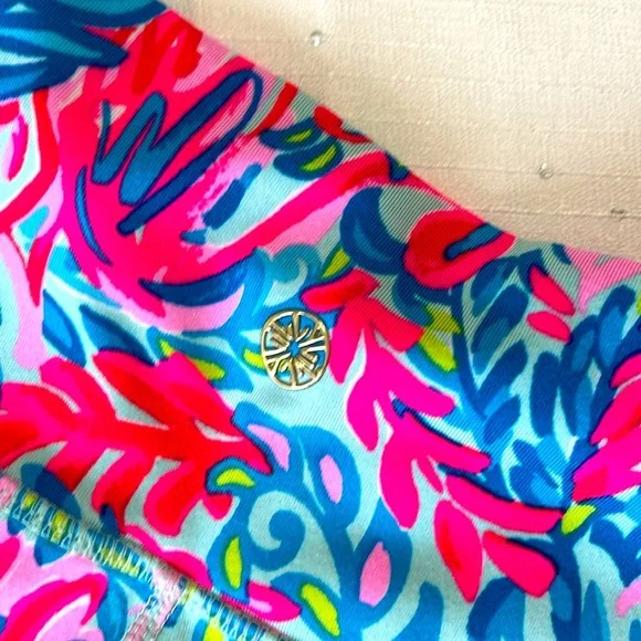 Lilly Pulitzer RARE Luxeletic 7/8 capri - Picture 4 of 6